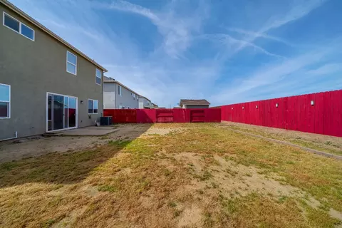 Exterior - 4637 Zoe Ave, Keyes, CA 95328 photo 4 of 11
