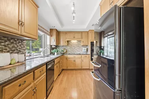 Kitchen - 1833 Edgebrook Dr #A, Modesto, CA 95354 photo 2 of 6