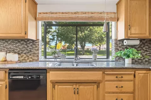 Kitchen - 1833 Edgebrook Dr #A, Modesto, CA 95354 photo 6 of 6