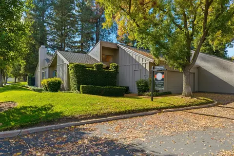 Exterior - 1833 Edgebrook Dr #A, Modesto, CA 95354 photo 3 of 8