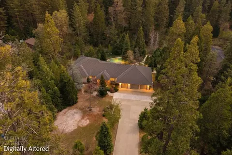 2705 Pine Dr, Arnold, CA 95223