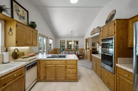 923 Bear Run Way, Arnold, CA 95223 photo 11