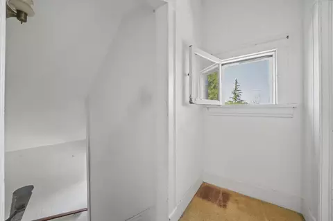 Entry Way - 594 High St, Sonora, CA 95370 photo 5 of 5