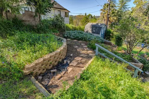 Exterior - 594 High St, Sonora, CA 95370 photo 15 of 26