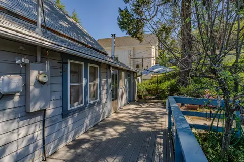 Exterior - 594 High St, Sonora, CA 95370 photo 7 of 26