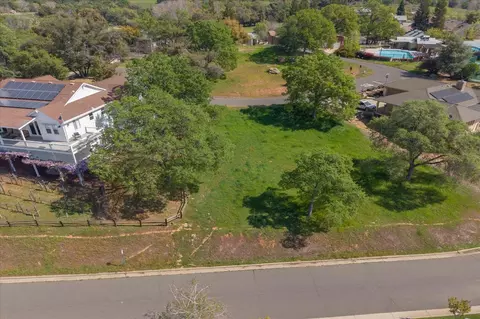 507 Rosebush Ct, Angels Camp, CA 95222