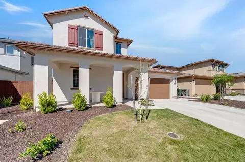 5080 Marshmallow Dr, Roseville, CA 95747