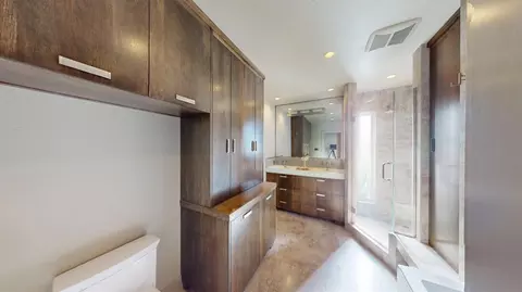 Bath - 821 High St, Modesto, CA 95354 photo 1 of 2