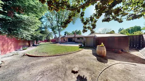 Exterior - 821 High St, Modesto, CA 95354 photo 10 of 11