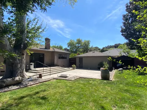 Exterior - 821 High St, Modesto, CA 95354 photo 3 of 11
