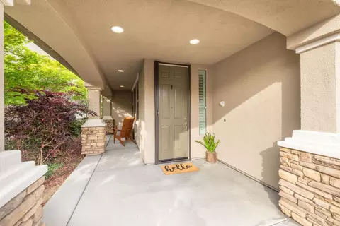 1376 Volonne Dr, Roseville, CA 95747