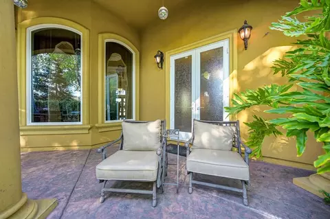 Exterior - 3430 Nadine St, Carmichael, CA 95608 photo 6 of 15