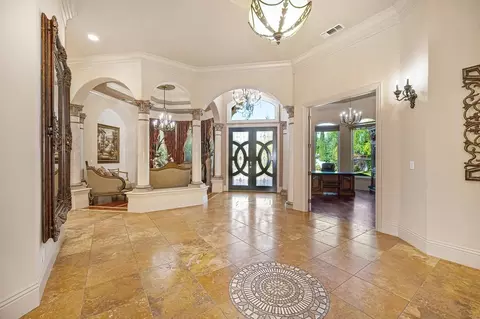 Entry Way - 3430 Nadine St, Carmichael, CA 95608 photo 3 of 6