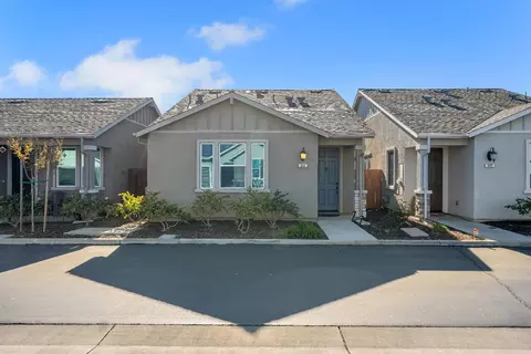 844 Castellona Dr, Newman, CA 95360