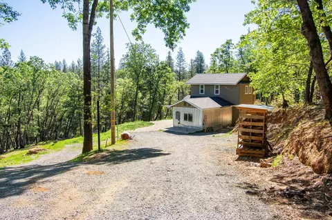 975 Dusty Rd, Colfax, CA 95713