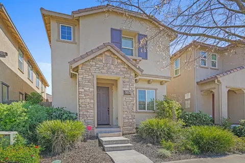 4466 Natomas Central Dr, Sacramento, CA 95834