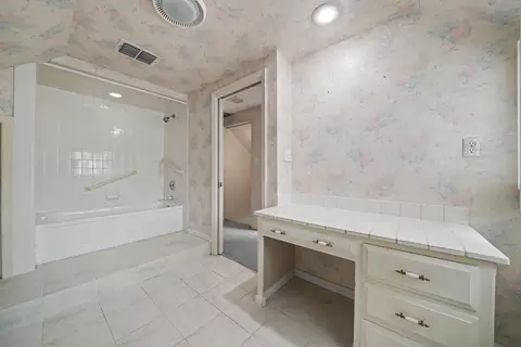 Bath - 440 Stasal Ave, Jackson, CA 95642 photo 3 of 5