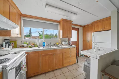 Kitchen - 440 Stasal Ave, Jackson, CA 95642 photo 3 of 4