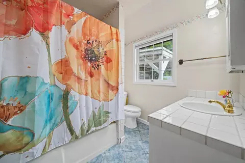 Bath - 440 Stasal Ave, Jackson, CA 95642 photo 1 of 5
