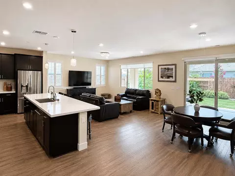 8817 Piano Cir, Elk Grove, CA 95757