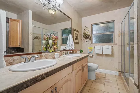 Bath - 450 Lakeview Rd, Copperopolis, CA 95228 photo 1 of 9