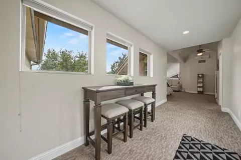 Entry Way - 450 Lakeview Rd, Copperopolis, CA 95228 photo 10 of 12