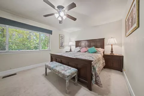 Bedroom - 450 Lakeview Rd, Copperopolis, CA 95228 photo 1 of 16