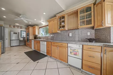 Kitchen - 450 Lakeview Rd, Copperopolis, CA 95228 photo 2 of 6