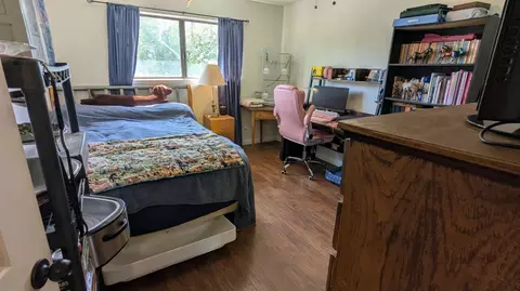 Bedroom - 6949 Eric Ln, Wheatland, CA 95692 photo 6 of 9