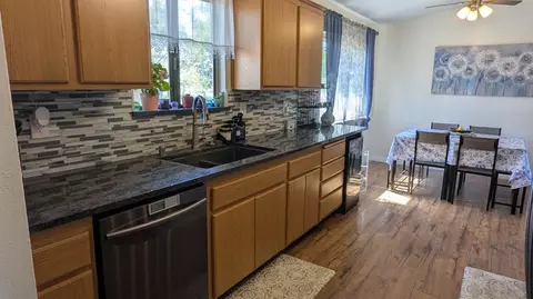 Kitchen - 6949 Eric Ln, Wheatland, CA 95692 photo 3 of 5