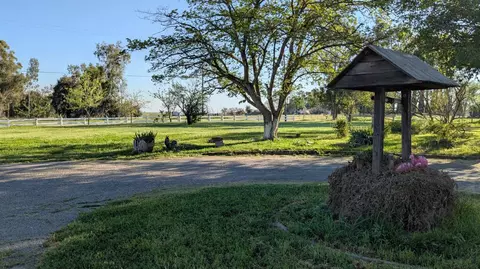 Exterior - 6949 Eric Ln, Wheatland, CA 95692 photo 10 of 11