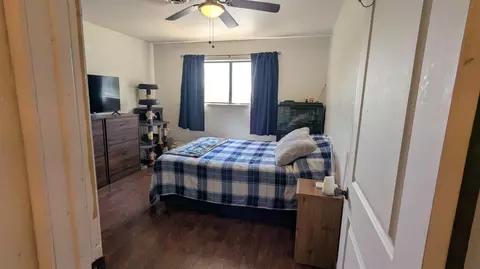 Bedroom - 6949 Eric Ln, Wheatland, CA 95692 photo 2 of 9