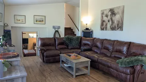 Living - 6949 Eric Ln, Wheatland, CA 95692 photo 1 of 4