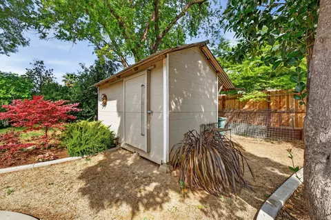 5525 Kenneth Ave, Carmichael, CA 95608 photo 24