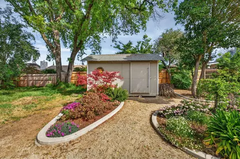 5525 Kenneth Ave, Carmichael, CA 95608 photo 27