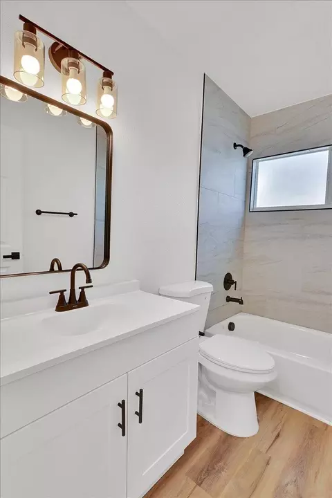 Bath - 4128 George Ave, Olivehurst, CA 95961 photo 2 of 3