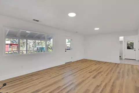 Living - 4128 George Ave, Olivehurst, CA 95961 photo 4 of 5