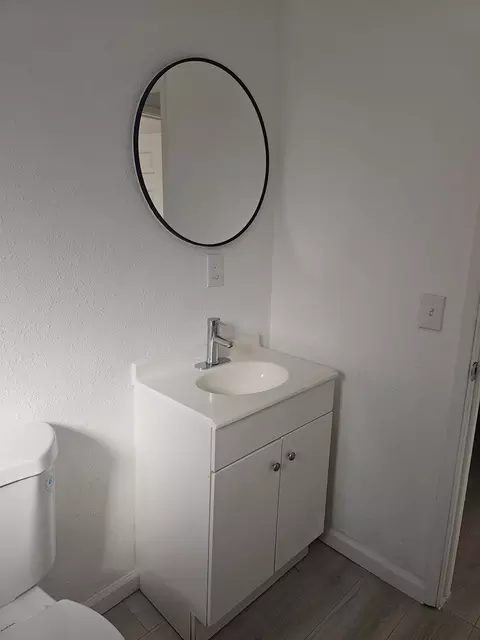 Bath - 4209 Section Ave, Stockton, CA 95215 photo 1 of 2