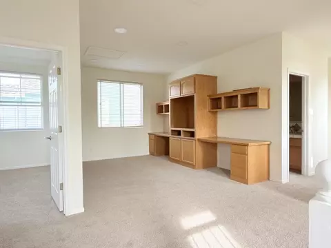 Living - 1463 Estrella Way, Turlock, CA 95382 photo 5 of 7