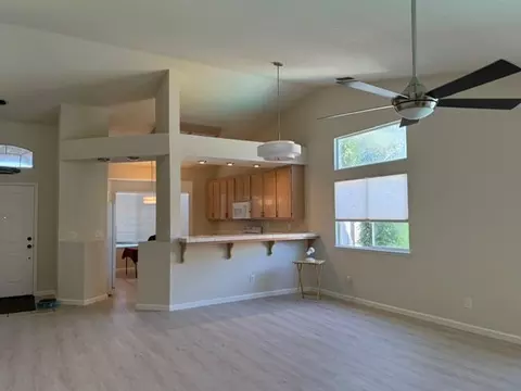 Living - 954 Avenida Real, Ceres, CA 95307 photo 5 of 5
