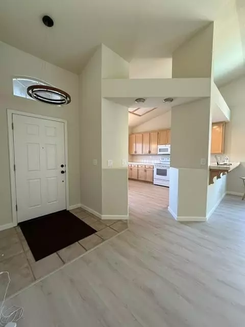 Entry Way - 954 Avenida Real, Ceres, CA 95307 photo 2 of 2