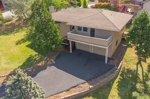 939 Fairway Ct, Murphys, CA 95247