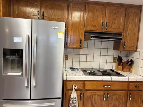 Kitchen - 1691 Davis St, Ripon, CA 95366 photo 2 of 4
