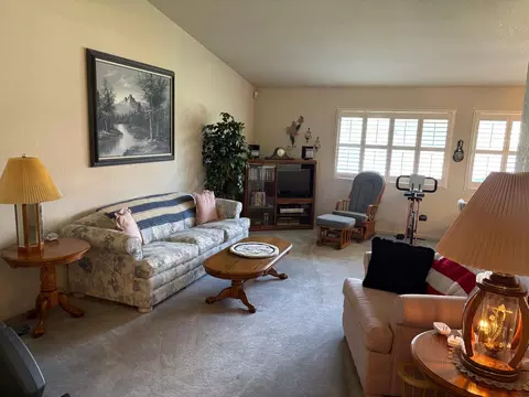 Living - 1691 Davis St, Ripon, CA 95366 photo 2 of 2