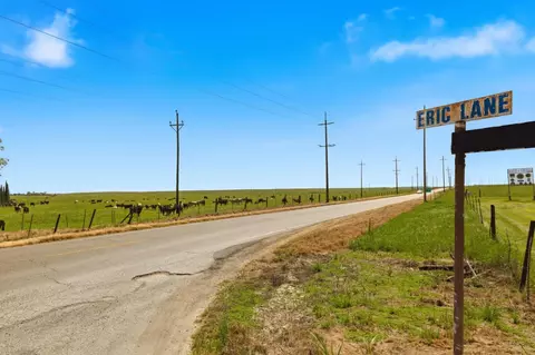 6924 Eric Ln, Wheatland, CA 95692 photo 12