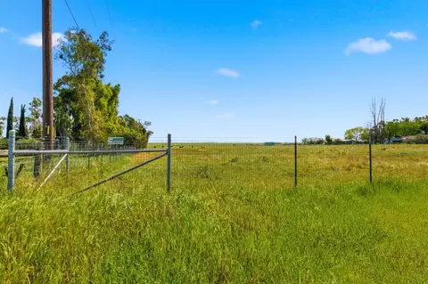 6924 Eric Ln, Wheatland, CA 95692 photo 6