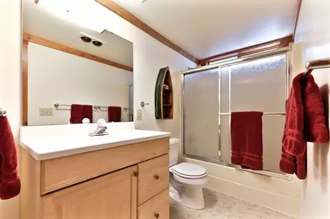 Bath - 127 Summit Level Rd, Dorrington, CA 95223 photo 1 of 5