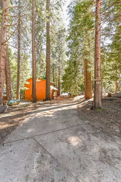 Exterior - 127 Summit Level Rd, Dorrington, CA 95223 photo 3 of 18