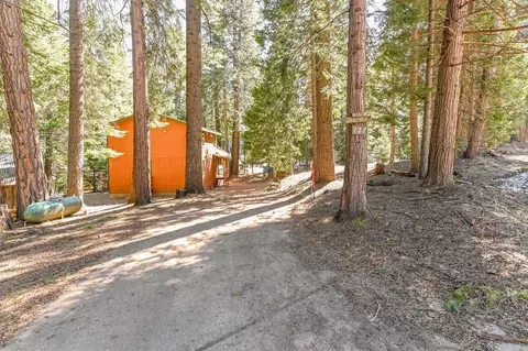 Exterior - 127 Summit Level Rd, Dorrington, CA 95223 photo 4 of 18
