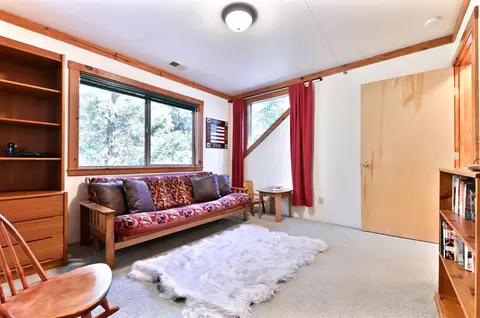 Bedroom - 127 Summit Level Rd, Dorrington, CA 95223 photo 5 of 10